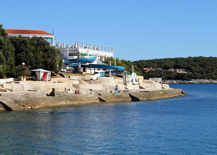 With Parking Space - 23336 * Pula